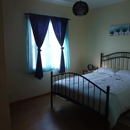 Paraiso Flores Hébergement de vacances Estreito Da Calheta